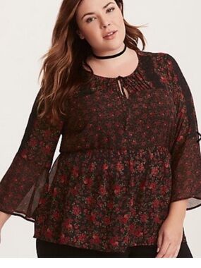 Torrid Floral Tie-Neck Peasant Top - Black with Red Floral. Size 1X/XL